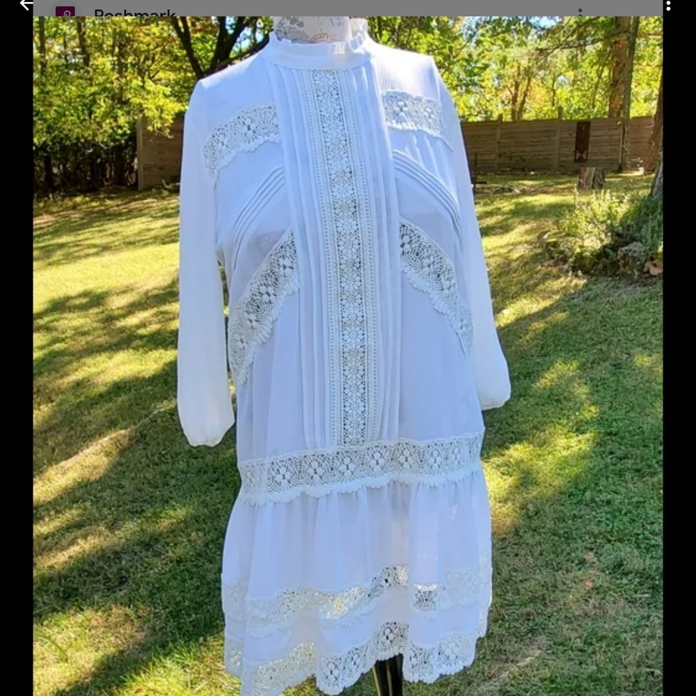 New York & Company White Textured Blouse